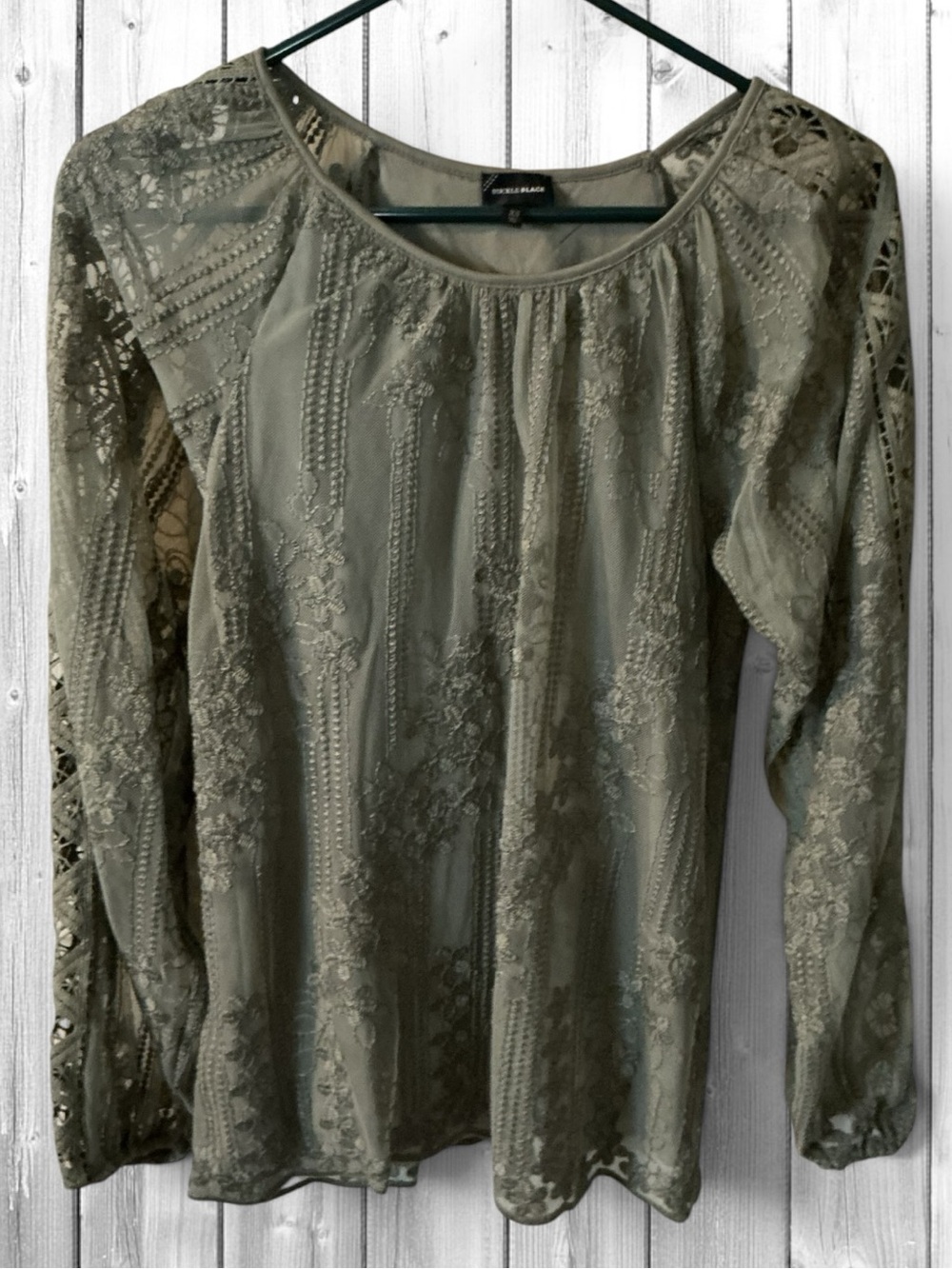🌼Buckle Olive Green Lace Long Sleeve Top